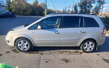 Opel Zafira B, 2008 год, 370 000 рублей, 2 фотография