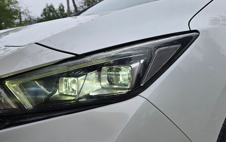Nissan Leaf II, 2018 год, 1 590 000 рублей, 5 фотография