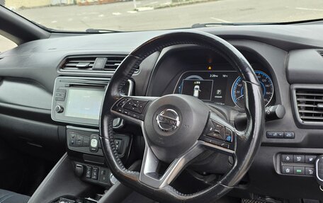 Nissan Leaf II, 2018 год, 1 590 000 рублей, 4 фотография