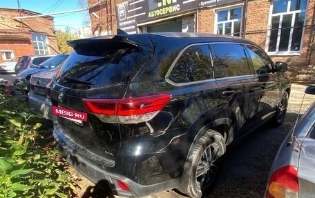 Toyota Highlander III, 2017 год, 2 790 000 рублей, 4 фотография
