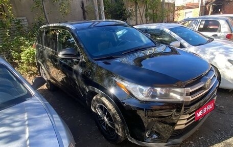 Toyota Highlander III, 2017 год, 2 790 000 рублей, 3 фотография