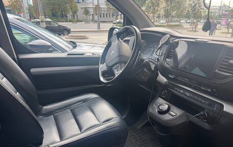 Peugeot Traveller I, 2020 год, 2 472 800 рублей, 15 фотография