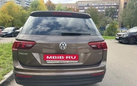 Volkswagen Tiguan II, 2017 год, 1 999 000 рублей, 2 фотография