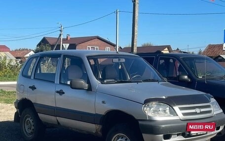 Chevrolet Niva I рестайлинг, 2004 год, 210 000 рублей, 3 фотография