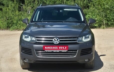 Volkswagen Touareg III, 2012 год, 2 150 000 рублей, 2 фотография