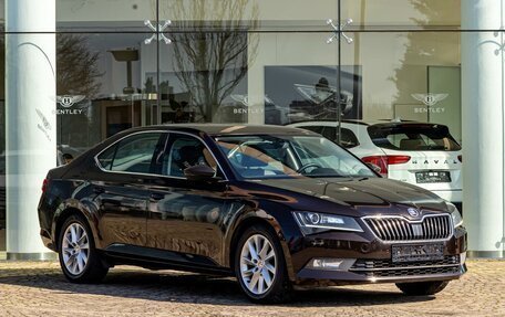 Skoda Superb III рестайлинг, 2018 год, 1 525 000 рублей, 3 фотография