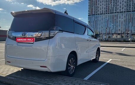 Toyota Vellfire II, 2016 год, 3 600 000 рублей, 7 фотография