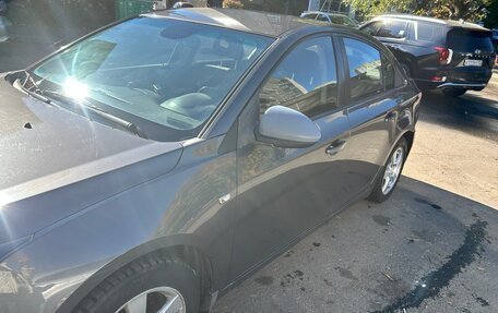 Chevrolet Cruze II, 2010 год, 630 000 рублей, 3 фотография