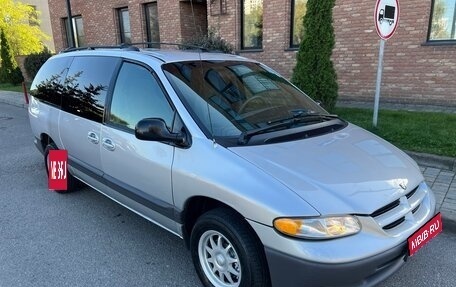 Dodge Caravan III, 2000 год, 595 000 рублей, 1 фотография