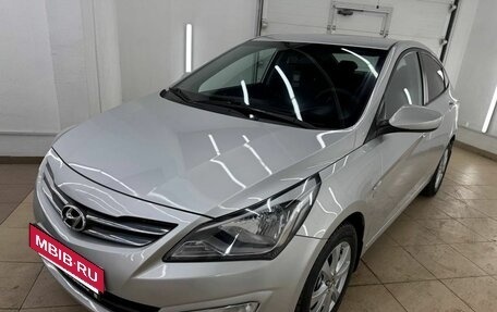 Hyundai Solaris II рестайлинг, 2014 год, 925 000 рублей, 2 фотография