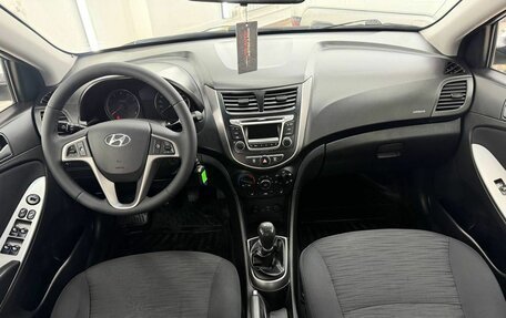 Hyundai Solaris II рестайлинг, 2014 год, 925 000 рублей, 20 фотография