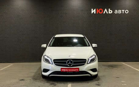 Mercedes-Benz A-Класс, 2014 год, 1 300 000 рублей, 2 фотография