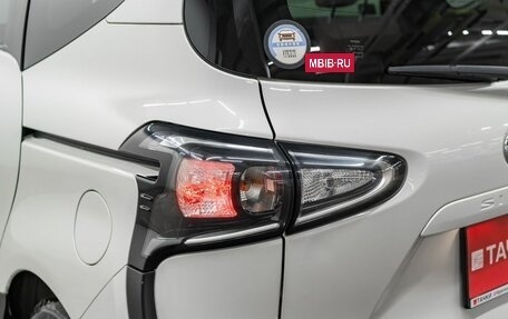 Toyota Sienta II, 2021 год, 1 640 000 рублей, 20 фотография