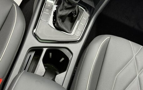 Volkswagen Tiguan II, 2023 год, 1 860 000 рублей, 17 фотография