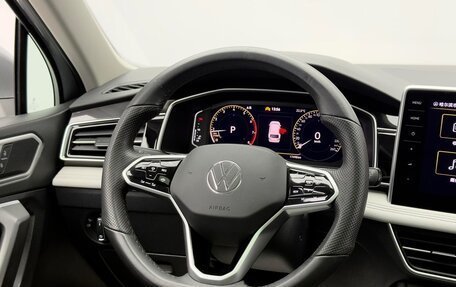 Volkswagen Tiguan II, 2023 год, 1 860 000 рублей, 12 фотография