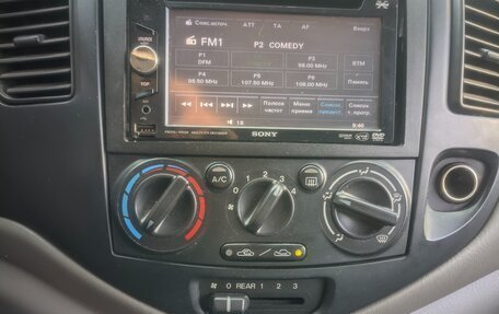 Mazda MPV II, 2003 год, 600 000 рублей, 7 фотография