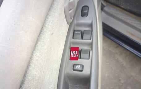 Mazda MPV II, 2003 год, 600 000 рублей, 9 фотография