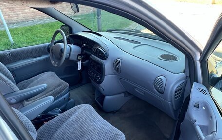 Dodge Caravan III, 2000 год, 595 000 рублей, 29 фотография