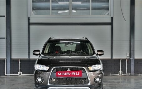 Mitsubishi Outlander III рестайлинг 3, 2011 год, 1 179 000 рублей, 2 фотография