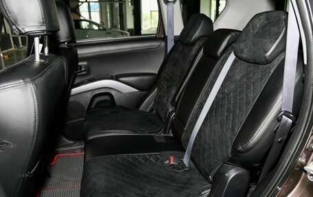 Mitsubishi Outlander III рестайлинг 3, 2011 год, 1 179 000 рублей, 15 фотография
