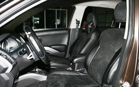 Mitsubishi Outlander III рестайлинг 3, 2011 год, 1 179 000 рублей, 12 фотография