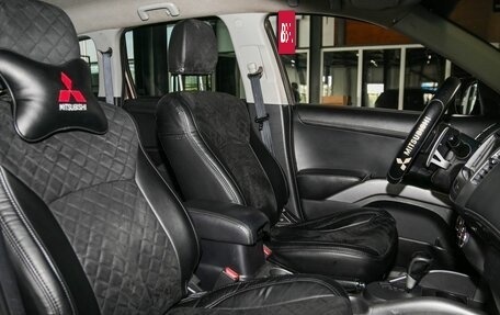 Mitsubishi Outlander III рестайлинг 3, 2011 год, 1 179 000 рублей, 14 фотография
