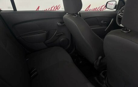 Renault Logan II, 2018 год, 855 000 рублей, 13 фотография
