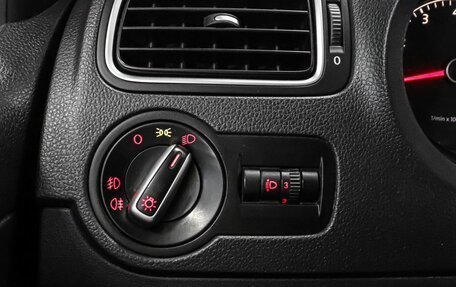 Volkswagen Polo VI (EU Market), 2013 год, 799 000 рублей, 13 фотография