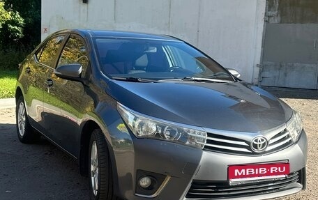 Toyota Corolla, 2013 год, 699 000 рублей, 2 фотография