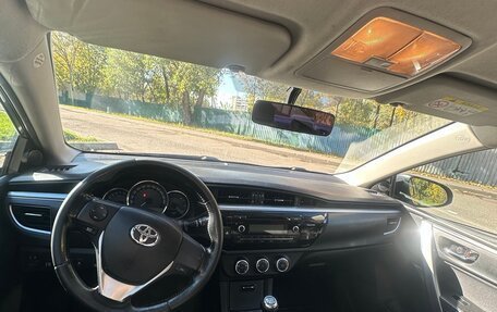 Toyota Corolla, 2013 год, 699 000 рублей, 10 фотография