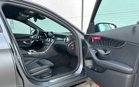 Mercedes-Benz C-Класс, 2019 год, 4 500 000 рублей, 21 фотография