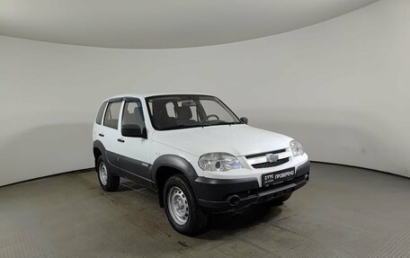 Chevrolet Niva I рестайлинг, 2015 год, 675 000 рублей, 3 фотография