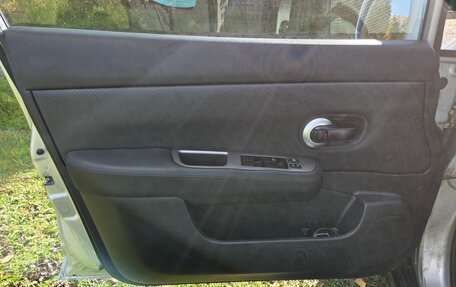 Nissan Tiida, 2010 год, 1 000 000 рублей, 15 фотография