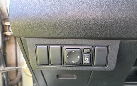 Nissan Tiida, 2010 год, 1 000 000 рублей, 22 фотография