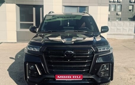Toyota Land Cruiser 200, 2013 год, 6 500 000 рублей, 1 фотография