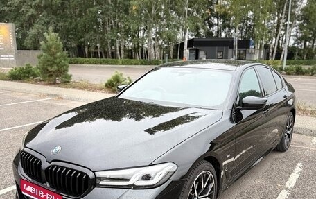 BMW 5 серия, 2022 год, 4 400 000 рублей, 1 фотография