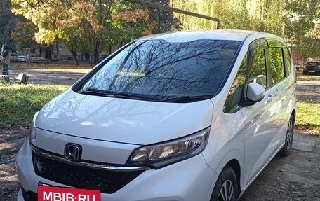 Honda Freed II, 2022 год, 1 725 000 рублей, 2 фотография