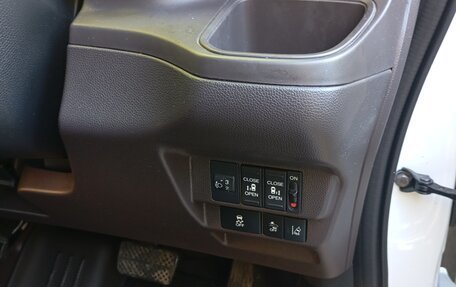 Honda Freed II, 2022 год, 1 725 000 рублей, 20 фотография