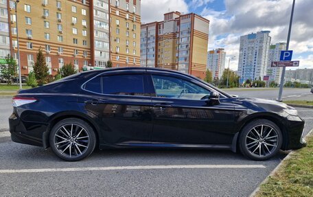 Toyota Camry, 2021 год, 3 800 000 рублей, 15 фотография