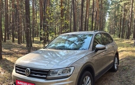 Volkswagen Tiguan II, 2019 год, 1 850 000 рублей, 3 фотография