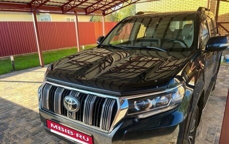 Toyota Land Cruiser Prado 150 рестайлинг 2, 2020 год, 5 450 000 рублей, 4 фотография