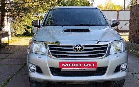 Toyota Hilux VII, 2013 год, 2 500 000 рублей, 5 фотография