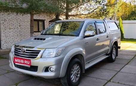 Toyota Hilux VII, 2013 год, 2 500 000 рублей, 6 фотография