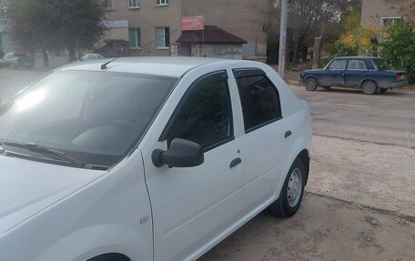 Renault Logan I, 2015 год, 780 000 рублей, 3 фотография