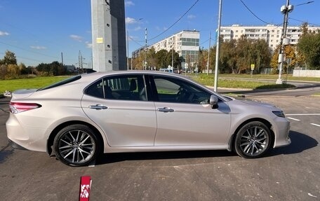 Toyota Camry, 2022 год, 3 500 000 рублей, 7 фотография
