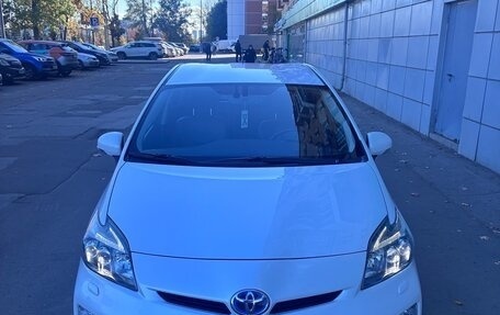Toyota Prius, 2012 год, 1 300 000 рублей, 2 фотография