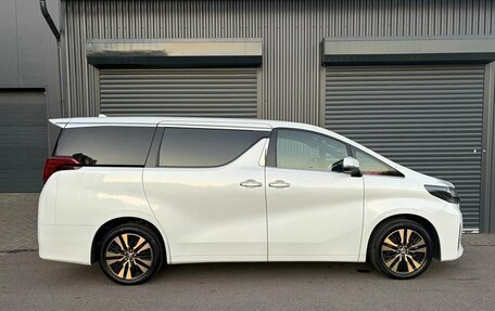 Toyota Alphard III, 2021 год, 5 000 000 рублей, 5 фотография