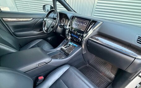 Toyota Alphard III, 2021 год, 5 000 000 рублей, 24 фотография
