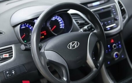 Hyundai Elantra V, 2015 год, 950 000 рублей, 11 фотография
