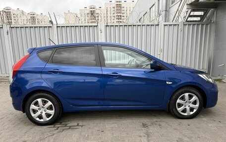Hyundai Solaris II рестайлинг, 2011 год, 645 000 рублей, 5 фотография